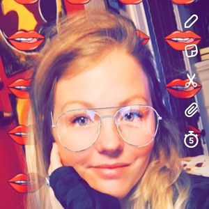 Meet your Posher, Kyla